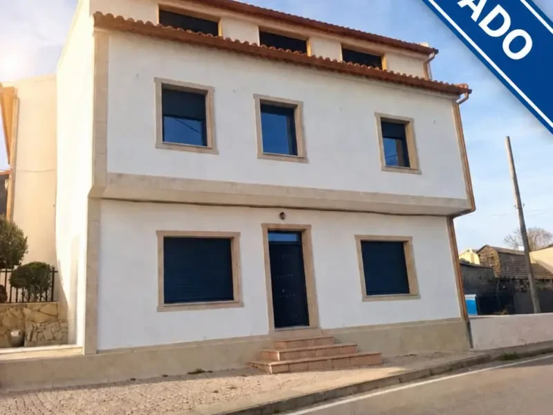 CASA EN CARREIRA 