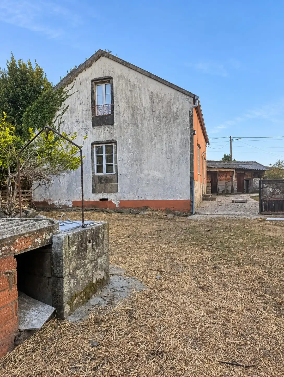 CASA DE PIEDRA PARA RESTAURAR CON TERRENO DE 3.400 M2 — 9