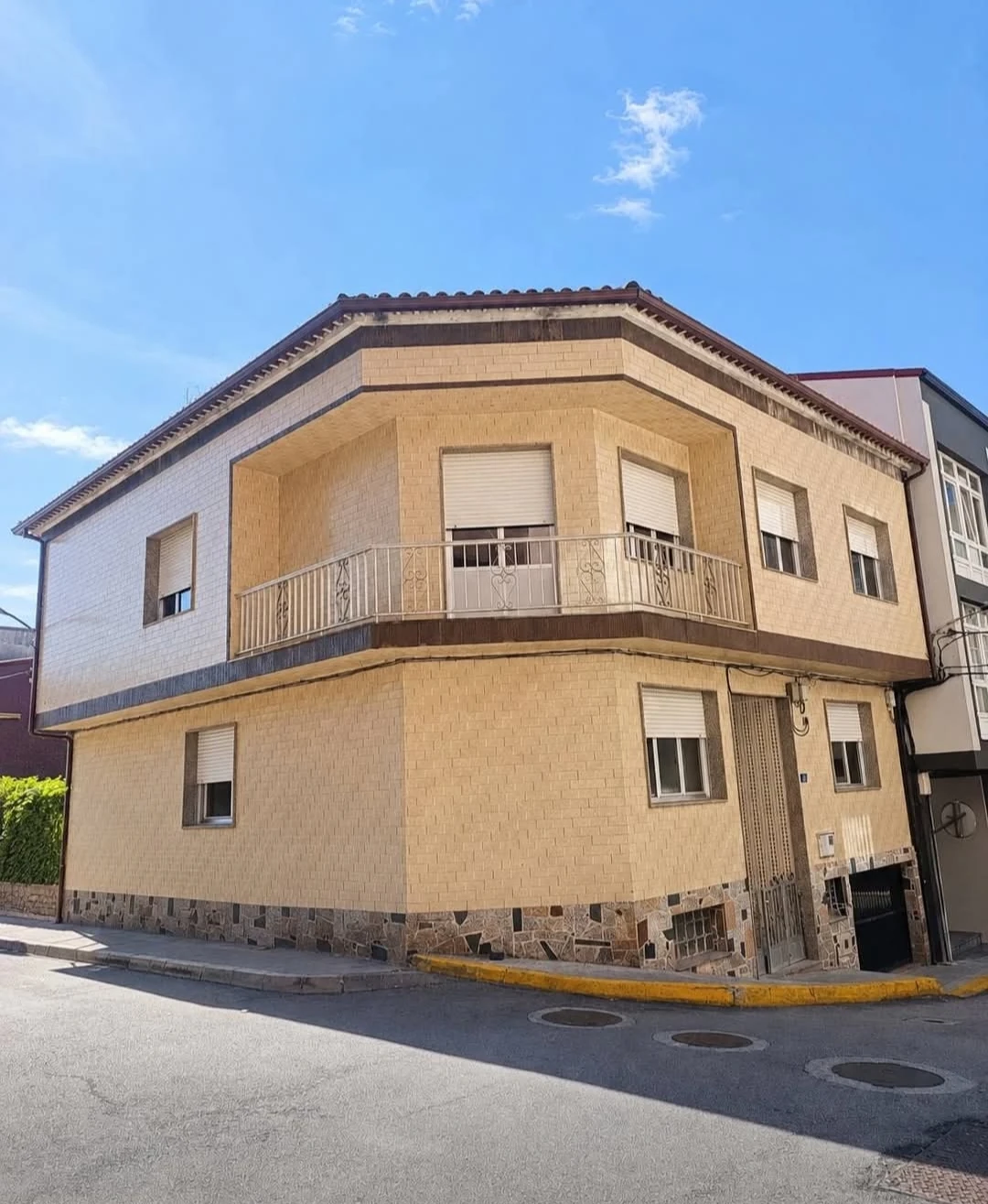 CASA EN RIBEIRA  — 1