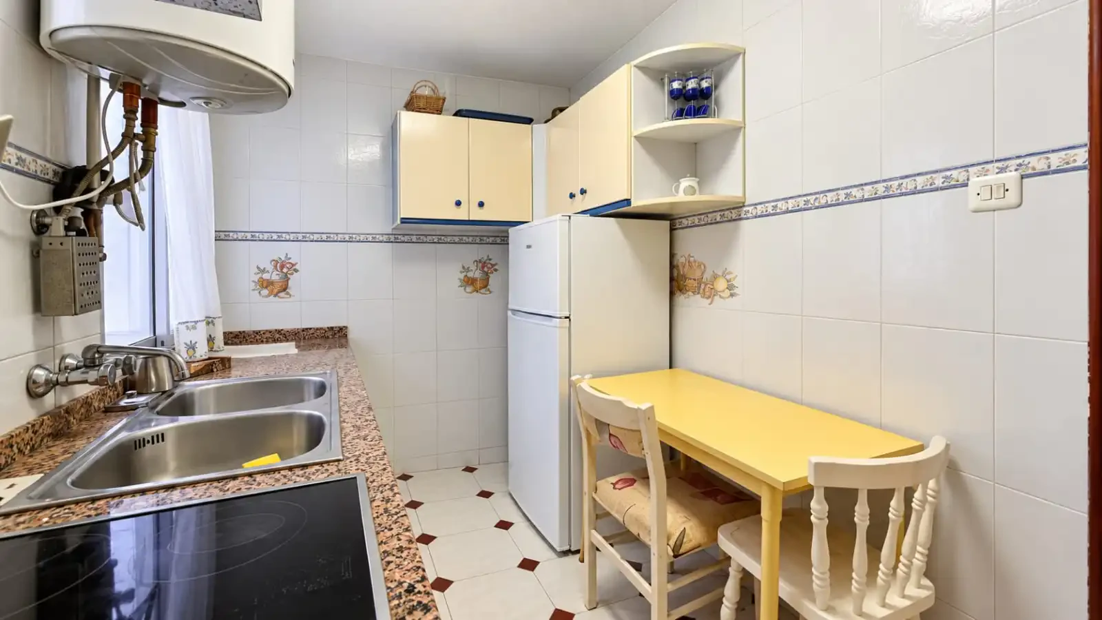 APARTAMENTO EN RIBEIRA  — 6