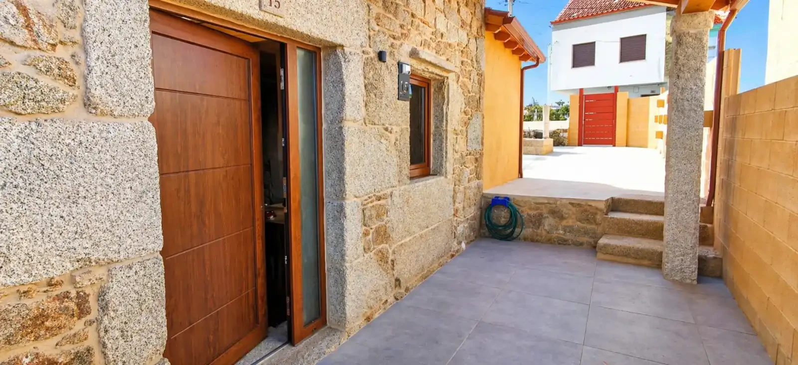 CASA EN CASTIÑEIRAS EN ALQUILER TEMPORADA ESCOLAR  — 2