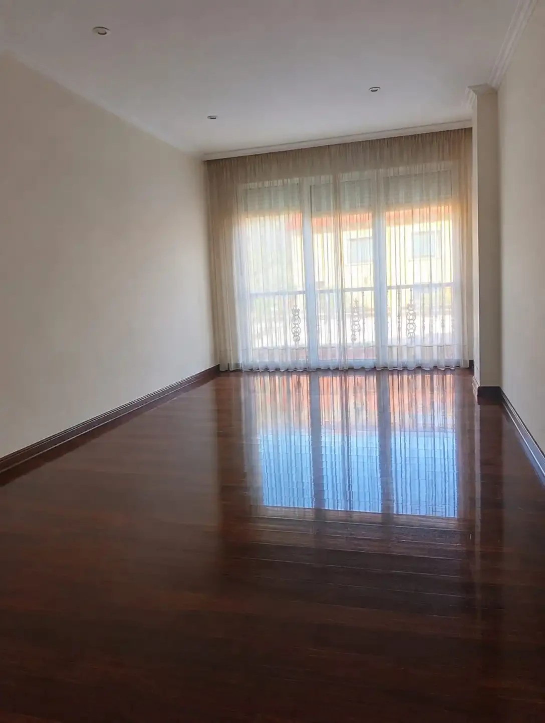 PISO 3 HABITACIONES EN RIBEIRA — 5